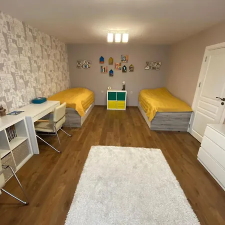 Βίλα Modern With Garden In Evksinograd, By Flat Manаger *