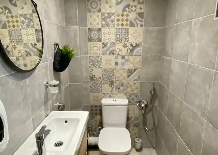 Modern With Garden In Evksinograd, By Flat Manаger * Βάρνα