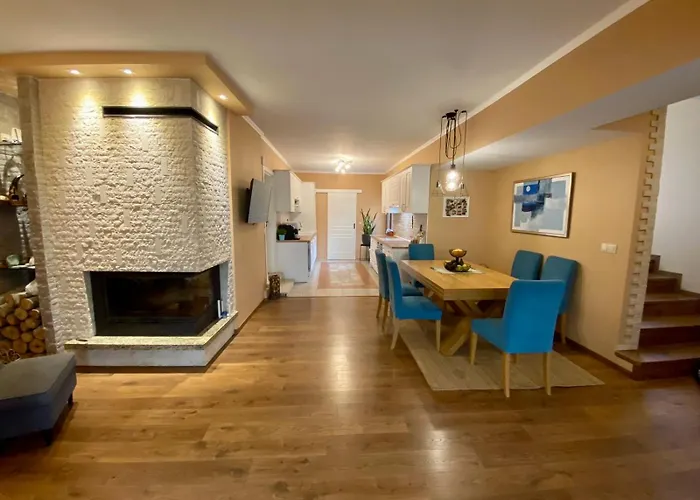 Modern With Garden In Evksinograd, By Flat Manаger Βίλα Βάρνα