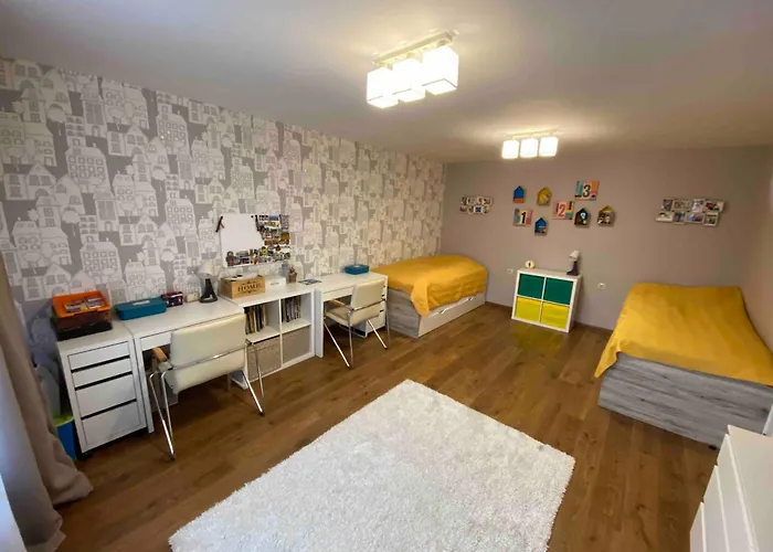 Βίλα Modern With Garden In Evksinograd, By Flat Manаger Βάρνα